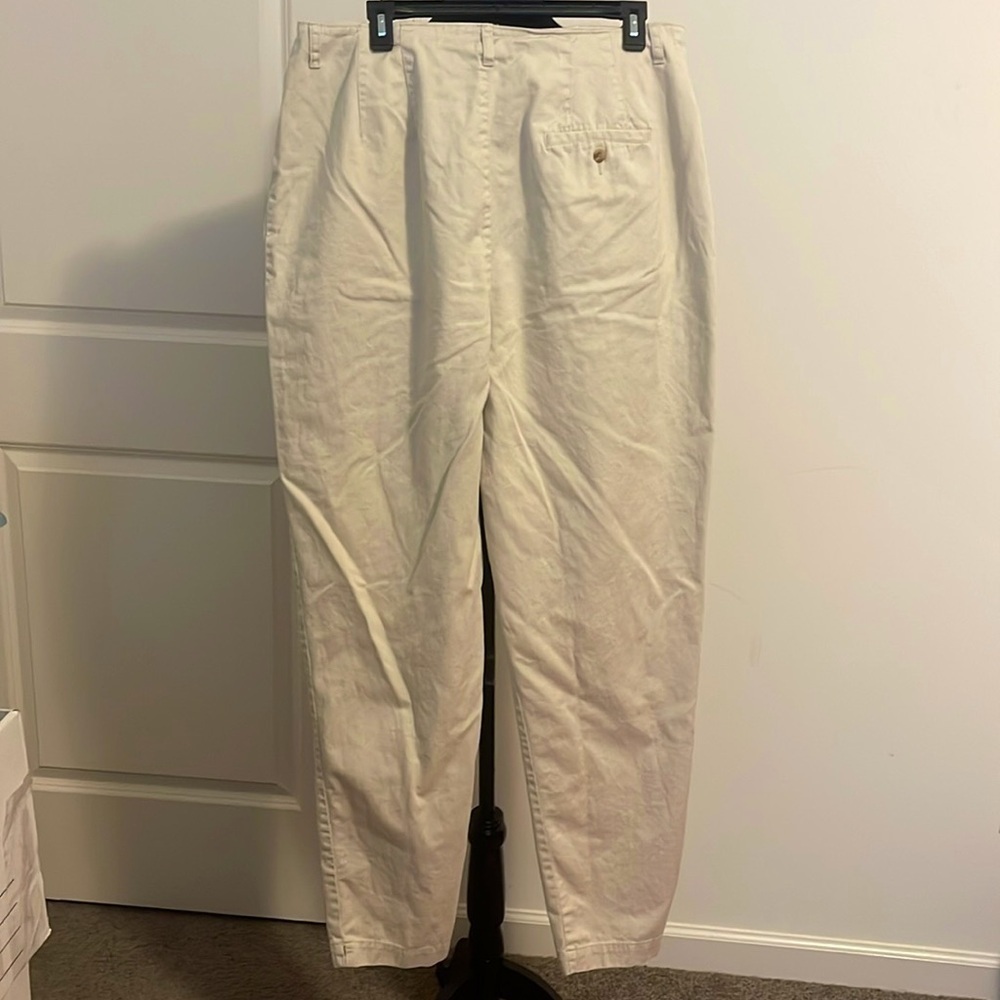 EDDIE BAUER Slim Fit Khaki Pants Size 18 - Picture 2 of 3